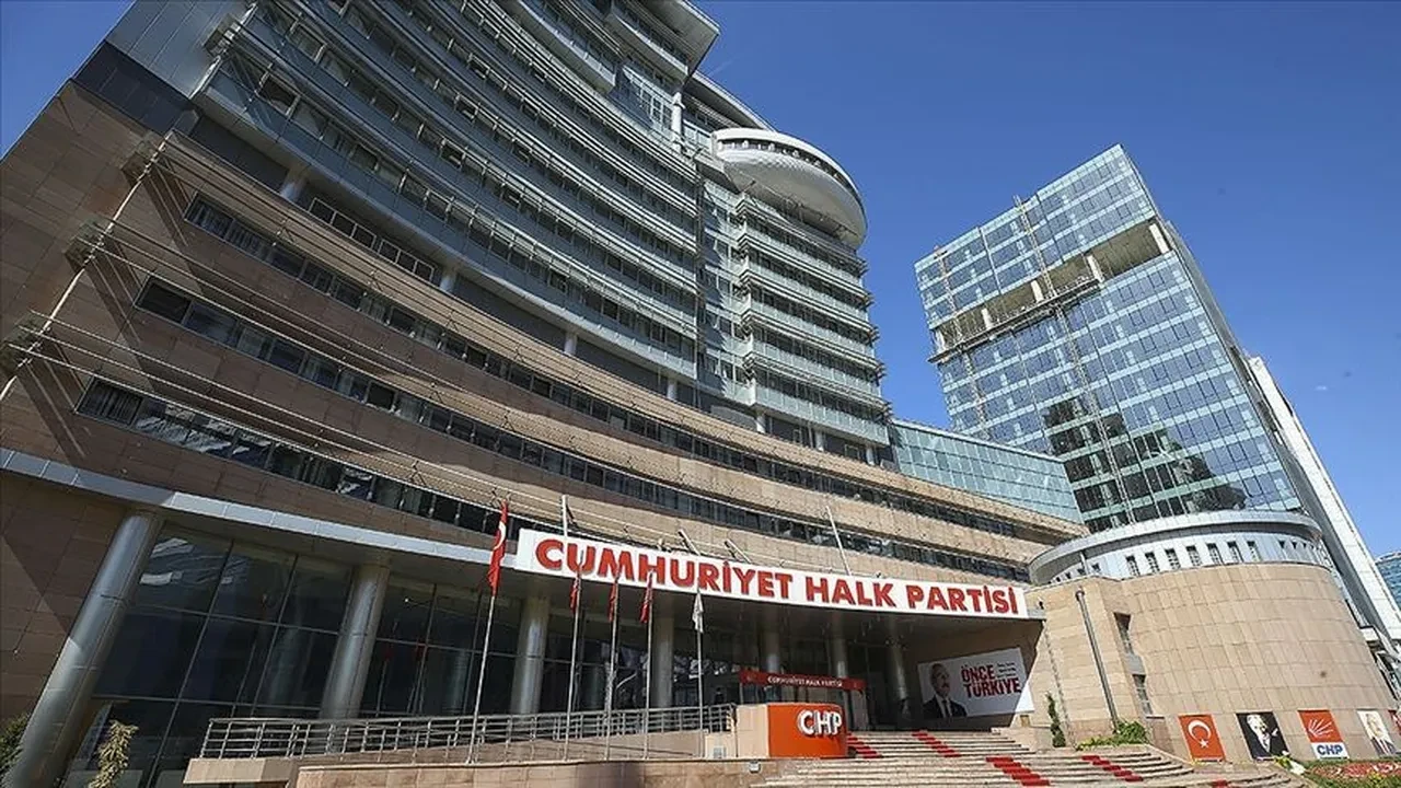 CHP Kurultayı soruşturmasında 7 ilde gözaltına alınan 13 şüpheliden 9'u tutuklandı