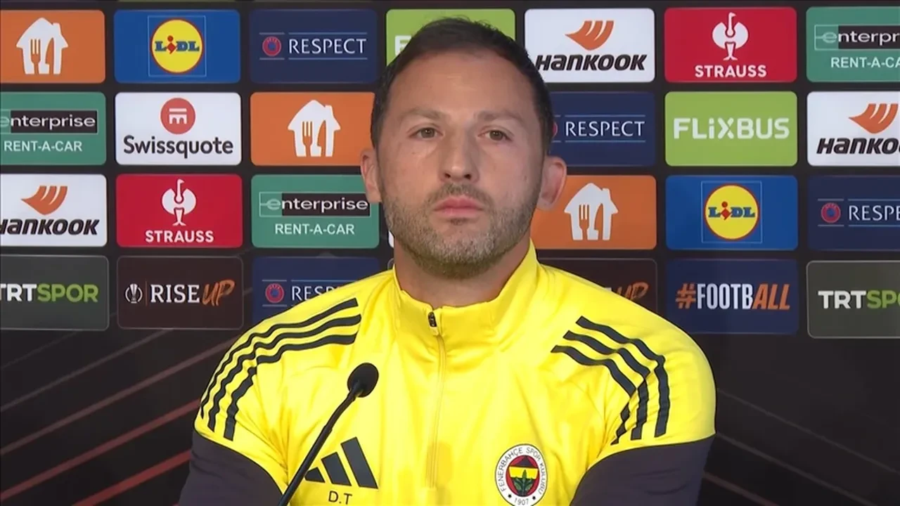 Eski Fenerbahçe teknik direktörü hakkında çarpıcı sözler: 'Şampiyonlar Ligi kupası kaldırırsa şaşırmam!'