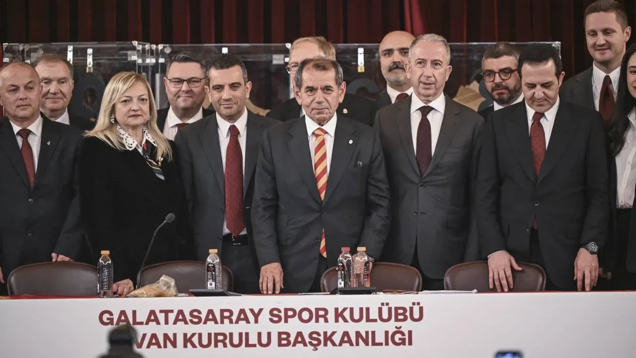 Galatasaray'da seçim sona erdi: Dursun Özbek yeniden başkanlığa seçildi!