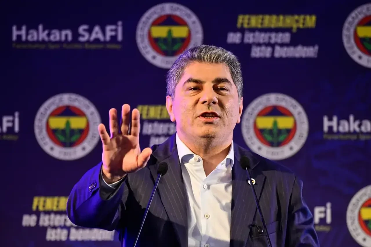 Seçim öncesi tansiyon yükseldi: Hakan Safi önce Aziz Yıldırım'a cevap verdi sonra teknik direktör adayını açıkladı!