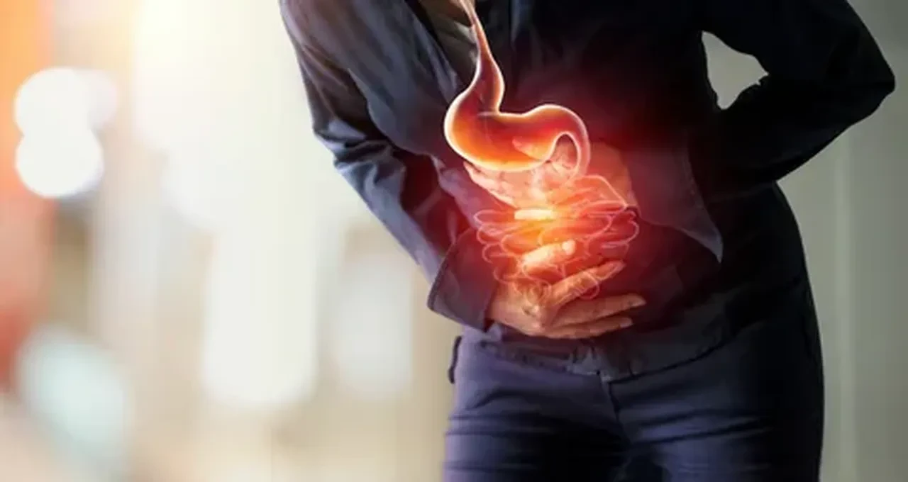 Suyu böyle içen daha hızlı yaşlanıyor! Su içerken yapılan 5 hata