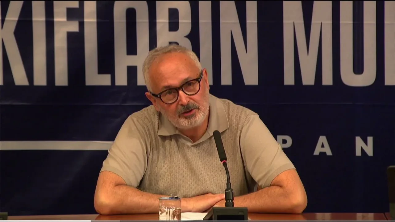Ali Elbeyoğlu Rodos Vakfı sunumu ile dikkat çekti