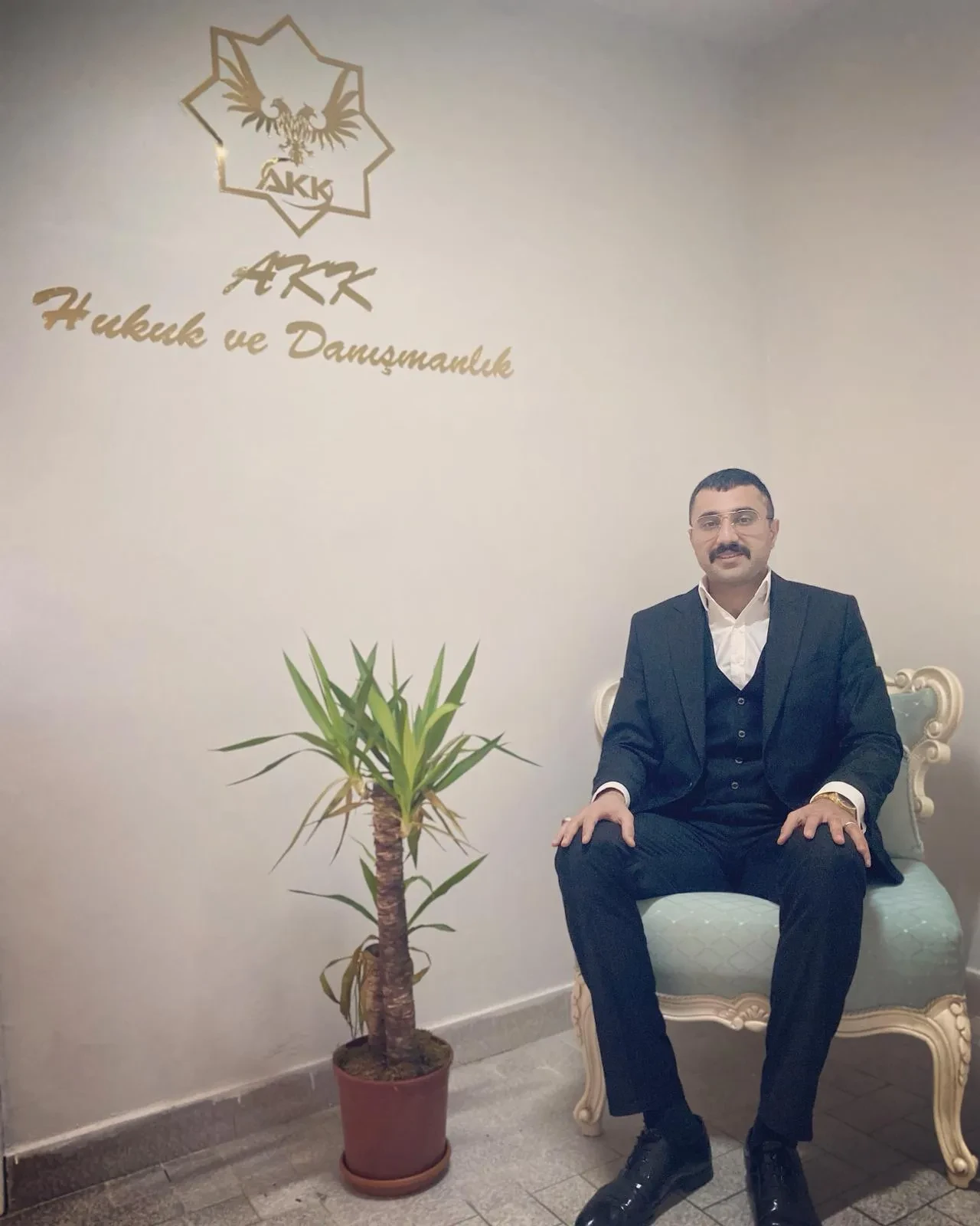Av. Ali Kaan Kılıçoğlu Kimdir?