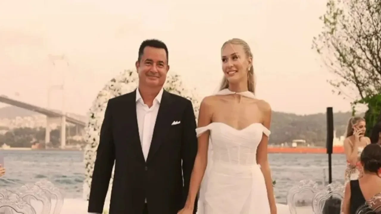 Ayça Çağla Ilıcalı'dan çok konuşulacak itiraf! Acun Ilıcalı ile olan pazarlığını anlattı