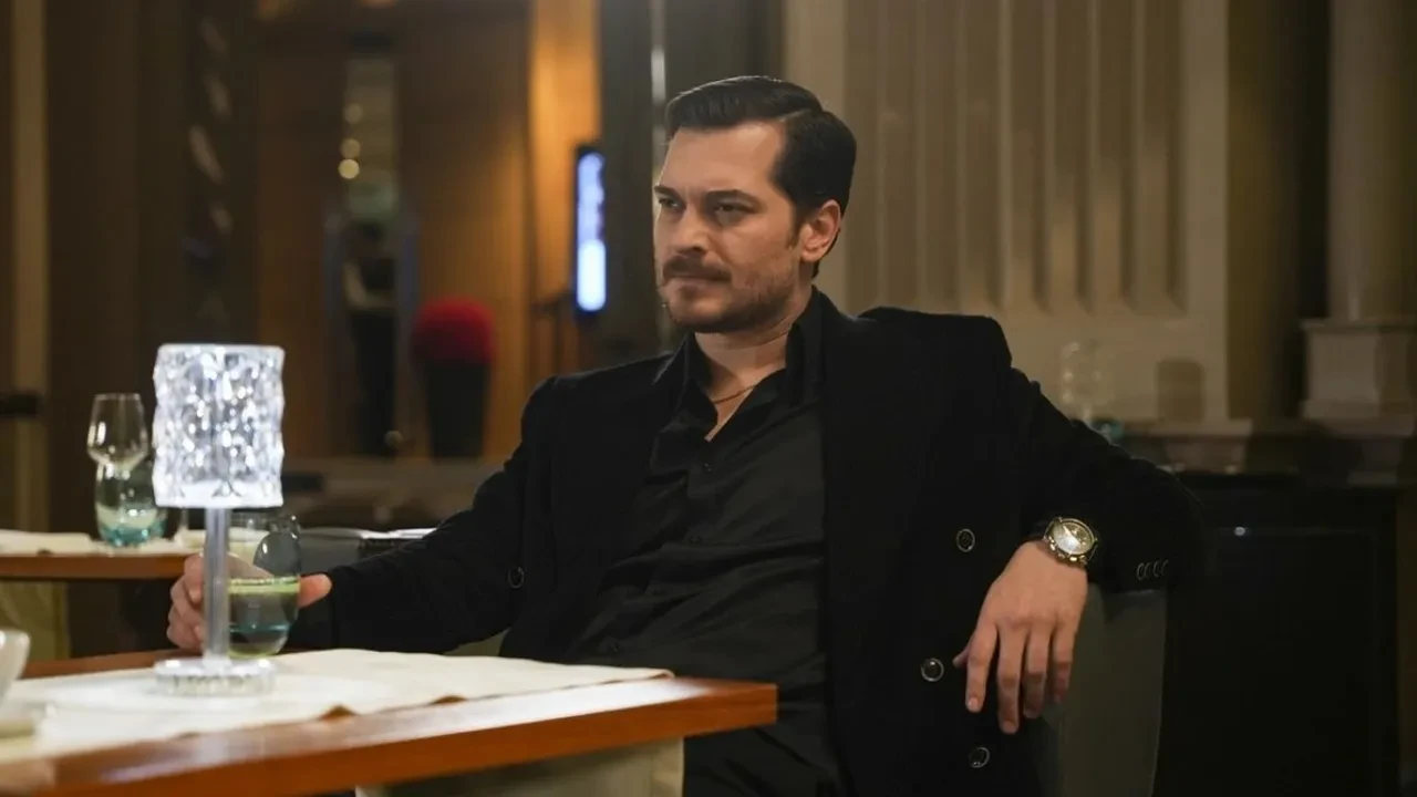 Çağatay Ulusoy hakkında şoke eden iddia! Çağatay Ulusoy oyunculuğu mu bıraktı?