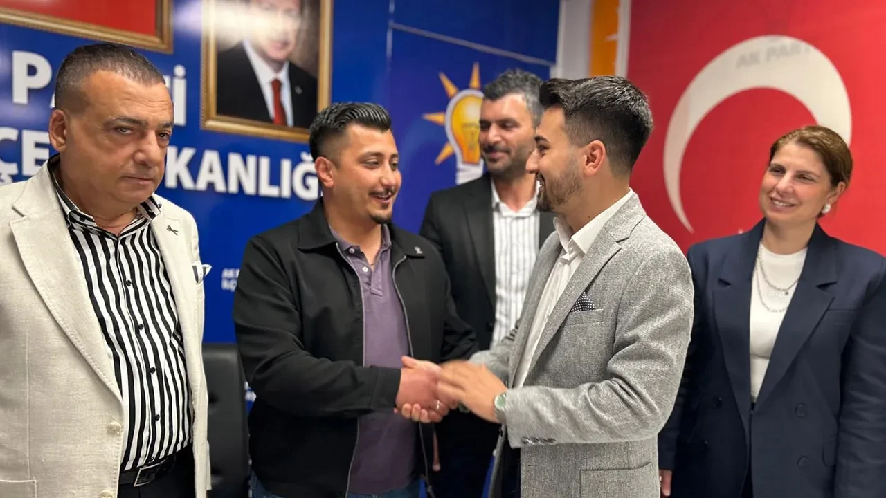 CHP'li Başkan istifa edip AK Parti'ye geçti