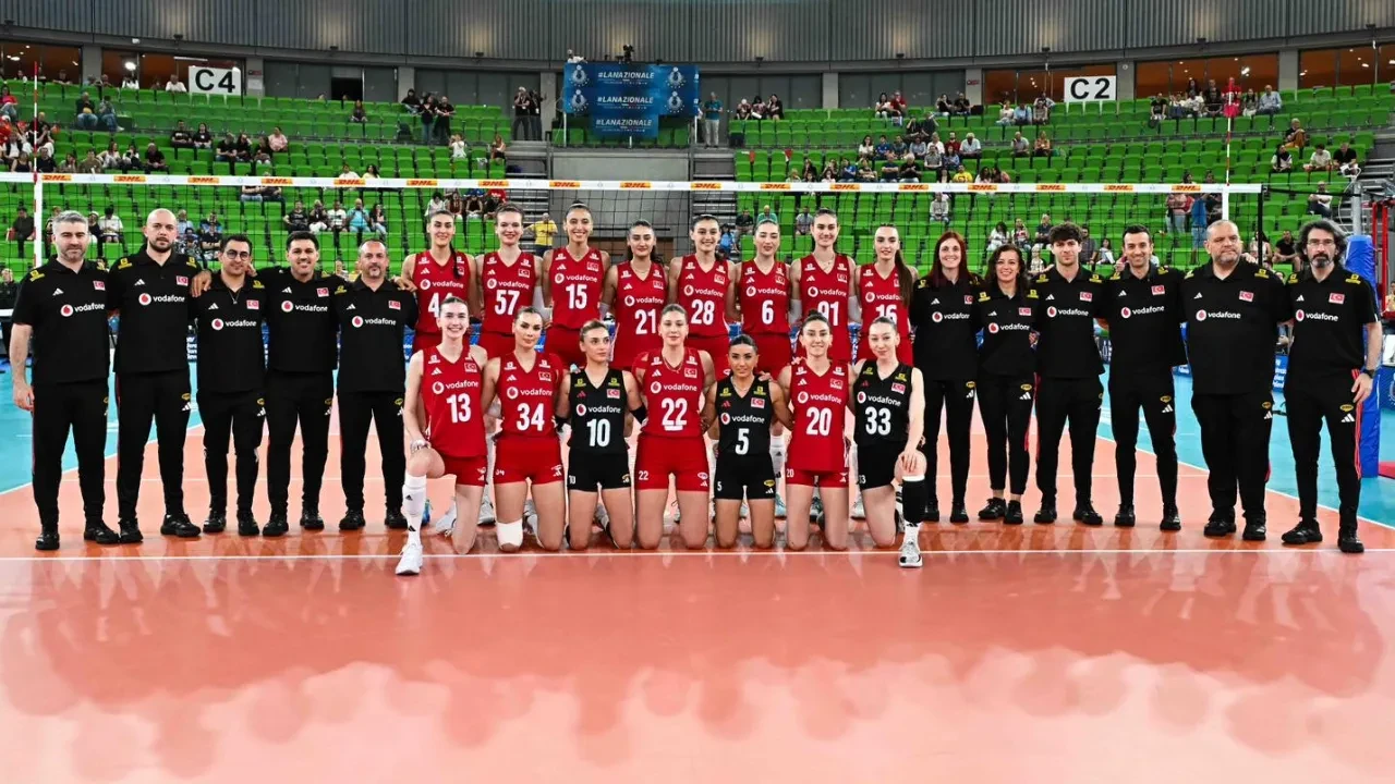 Filenin Sultanları, İtalya'ya 3-1 kaybetti