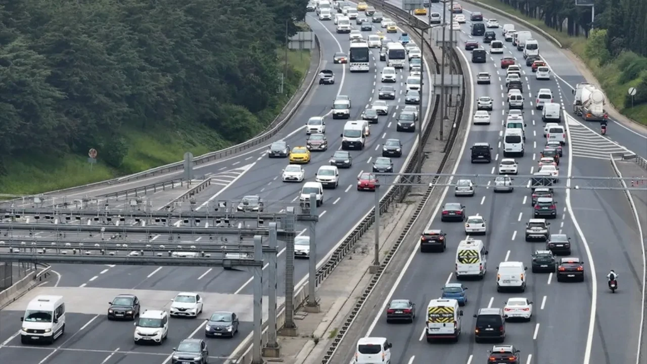 Karayolları yol durumu hangi yollarda trafik var hangi yolda nerede trafik yok?