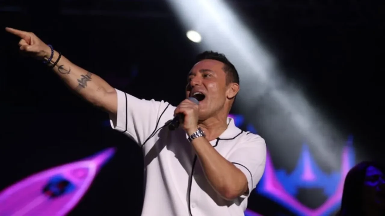 Mustafa Sandal’ın 'Saygı' konseriyle ilgili şaşırtan iddia! Lvbel C5'in isteği reddedildi