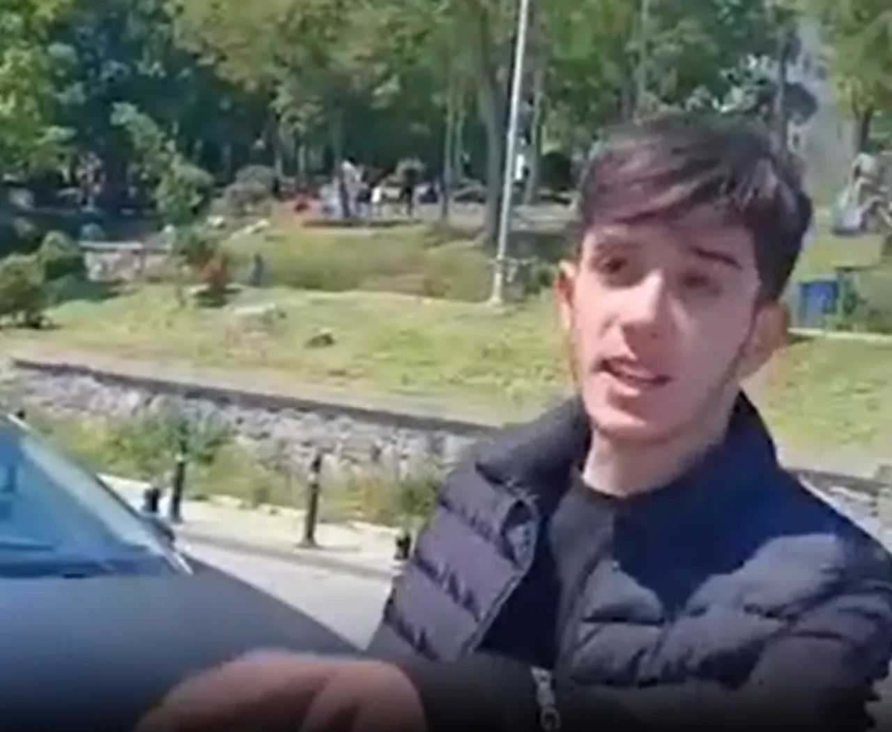 Avcılar sahilinde zabıta dehşeti: Bisikletlerine el konulan 60 yaşındaki seyyar satıcıya motosikletle çarpıp kaçtılar!