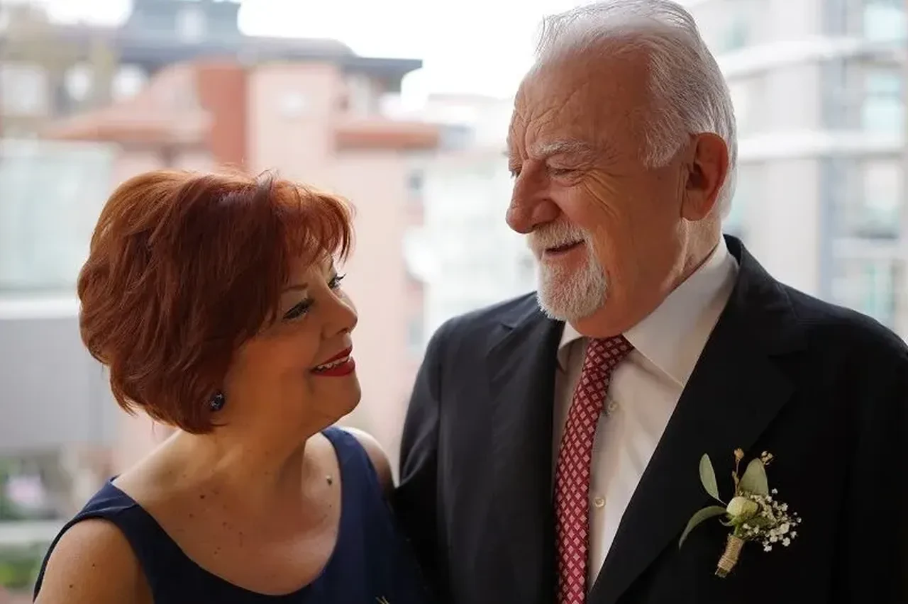 Bizimkiler dizisinin Nazan'ıydı! 71 yaşında usta oyuncu Ayşe Kökçü'nün son haline beğeni yağdı