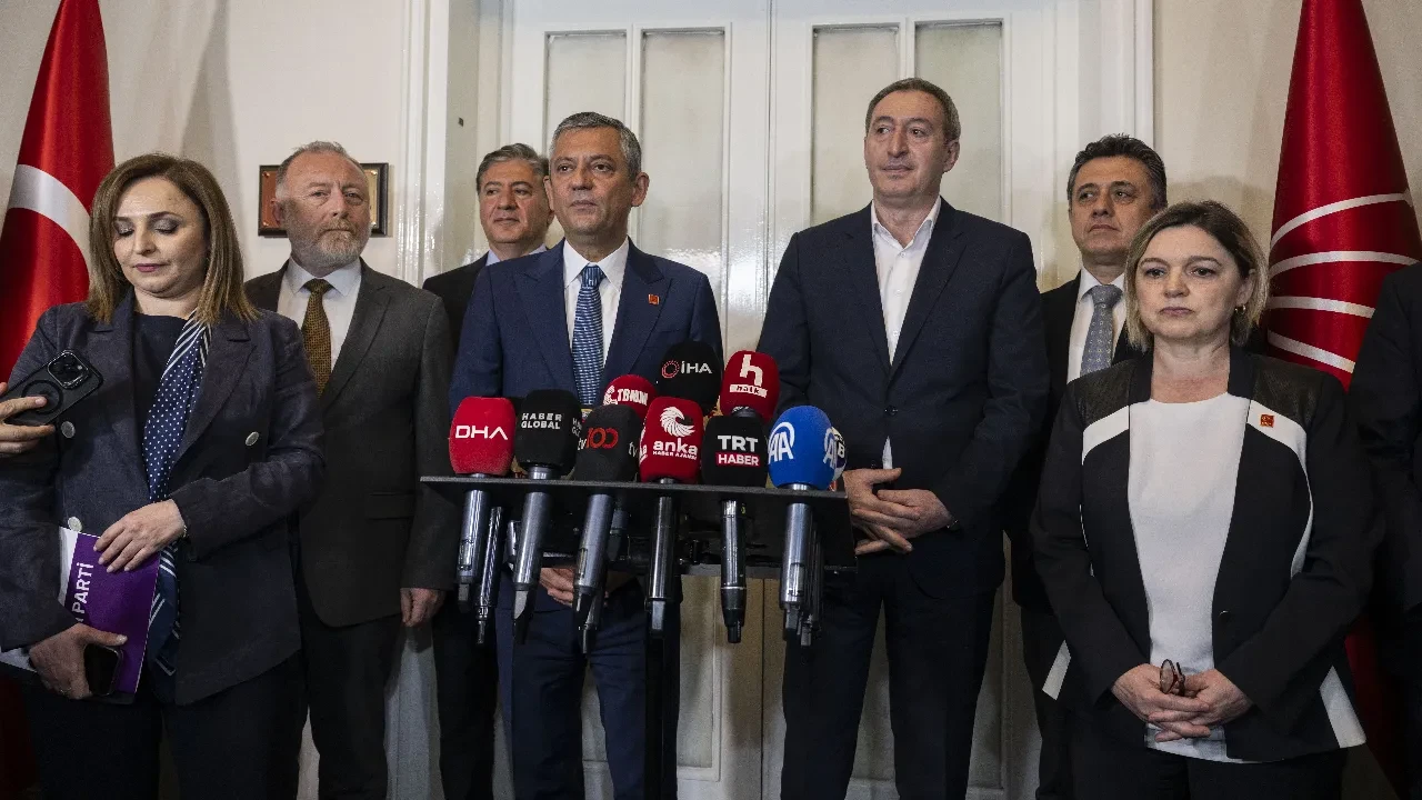 CHP Grup Başkanı Özgür Özel, DEM Parti heyetiyle görüştü