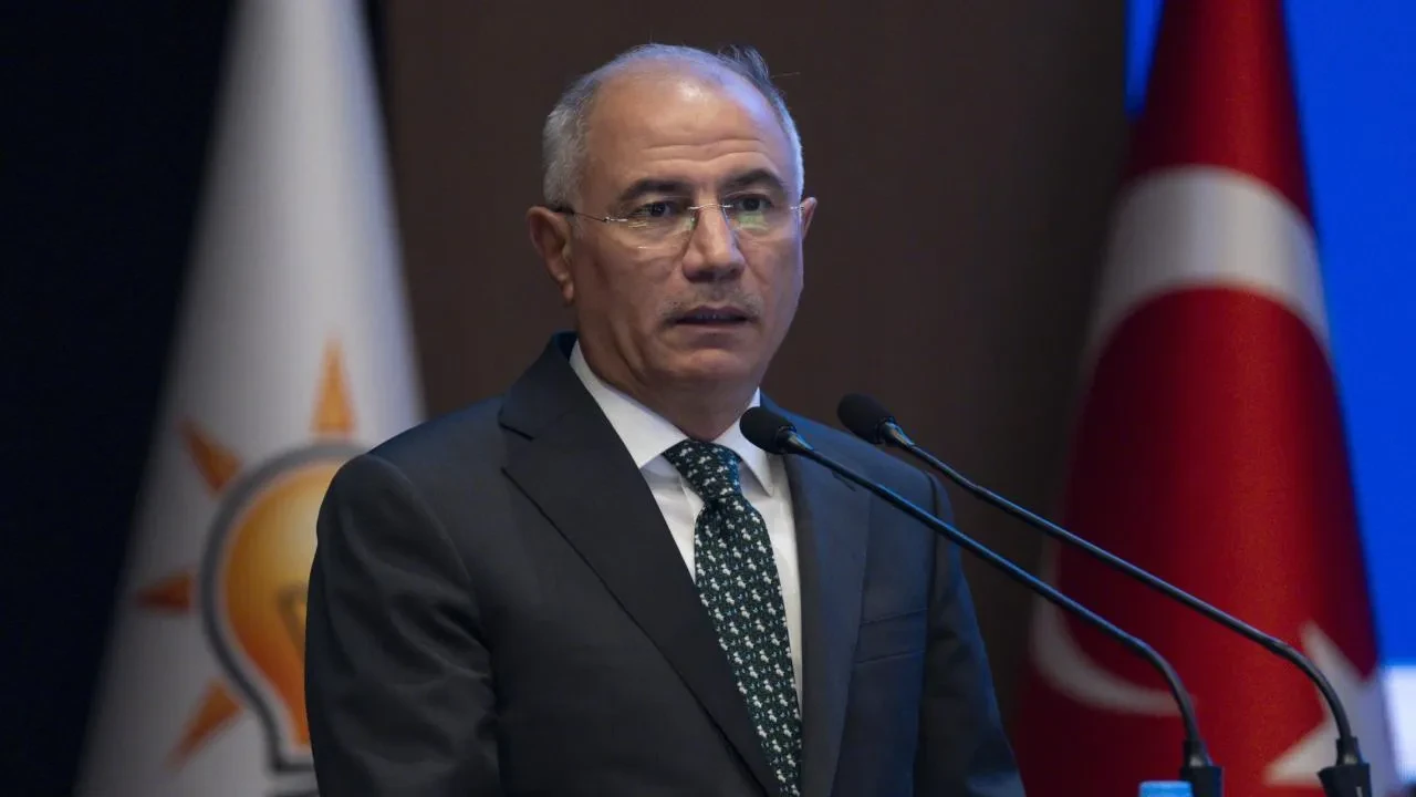 Efkan Ala'dan CHP'ye tepki: Mahkemede kaybettiklerinizi AK Parti'de aramaktan vazgeçin