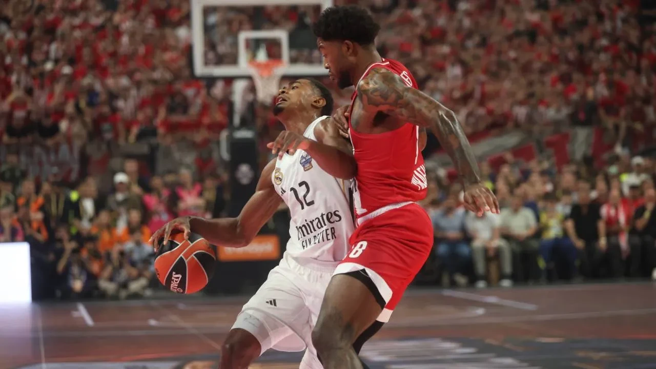 EuroLeague'de şampiyon Olympiakos! Yunan ekibi, Real Madrid'i mağlup etti