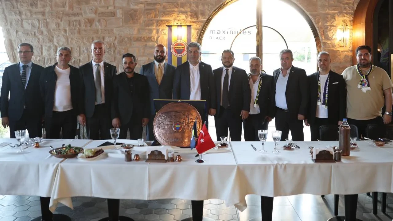 Fenerbahçe'de başkan adayı Hakan Safi'den stat açıklaması! "Kazmayı vuracağız"