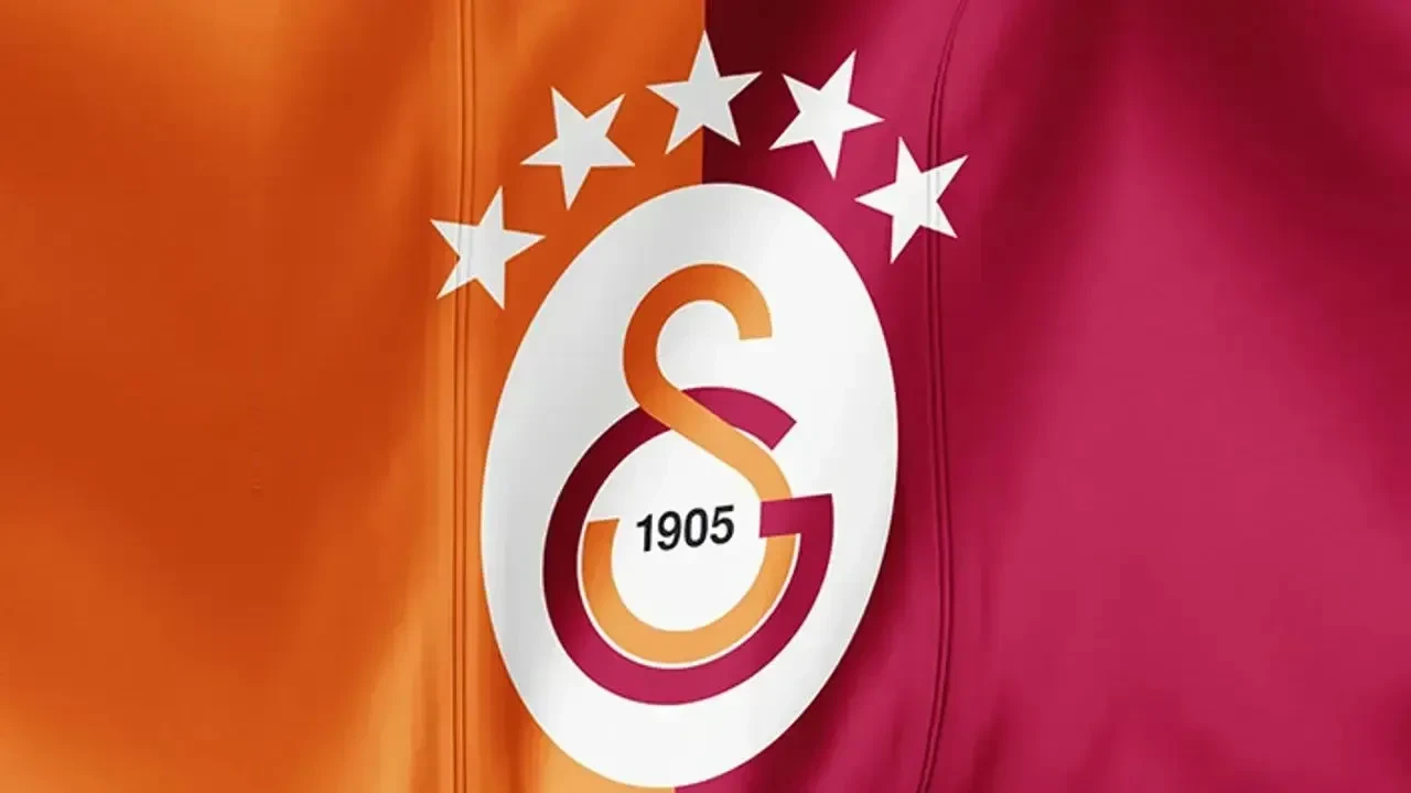 Galatasaray'da bir devir daha kapandı! Yeni takımı belli oldu, 3 yıllık imza attı