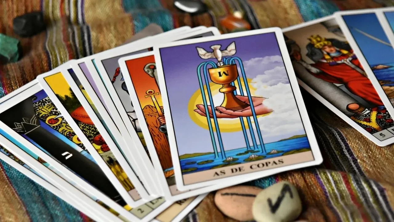 Günlük tarot kart açılımı 26 Mayıs 2026! Tutunmanın ne zaman meydana geleceği bilinmiyor