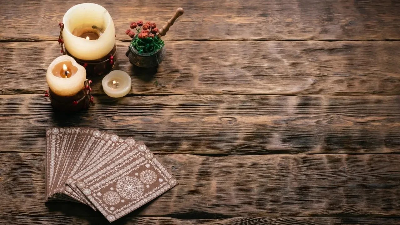Günlük tarot kart açılımı 26 Mayıs 2026! Tutunmanın ne zaman meydana geleceği bilinmiyor