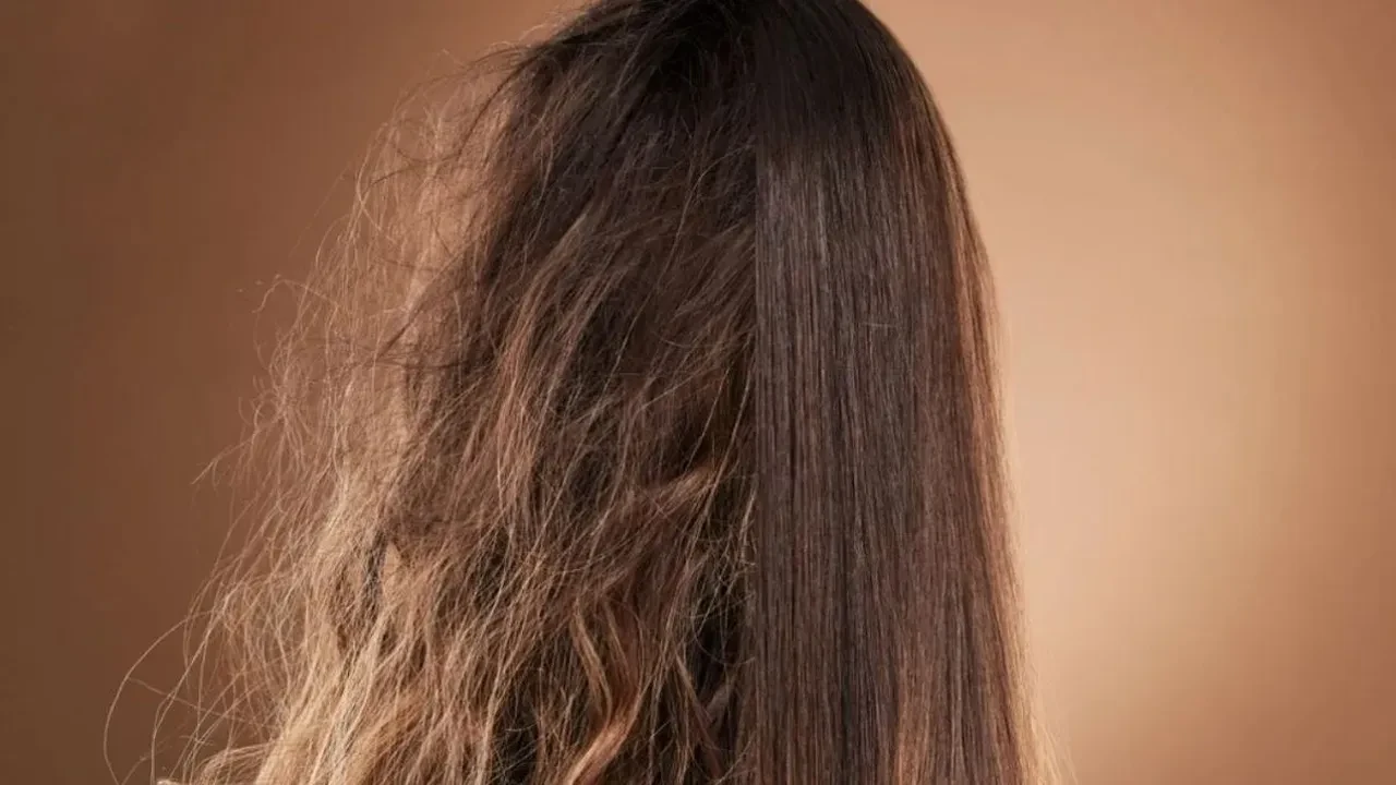 Kurumuş plaj saçına son! Parlak beach hair görünümünün yeni sırrı