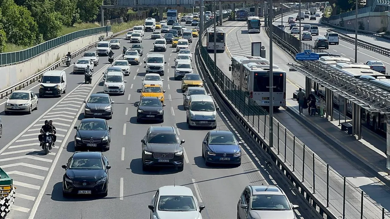 Megakent tatilde nefes aldı! İstanbul'da yollar 3'üncü günde bomboş kaldı