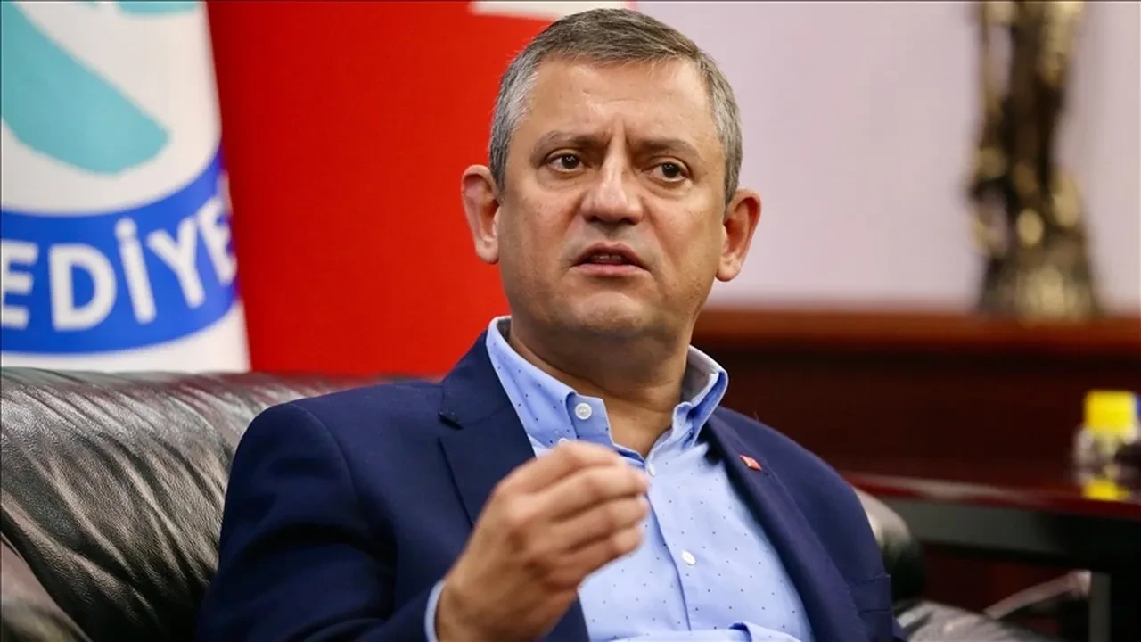 Özgür Özel'den 'yeni parti' hazırlığı! Ayrışma senaryosu yazıyor