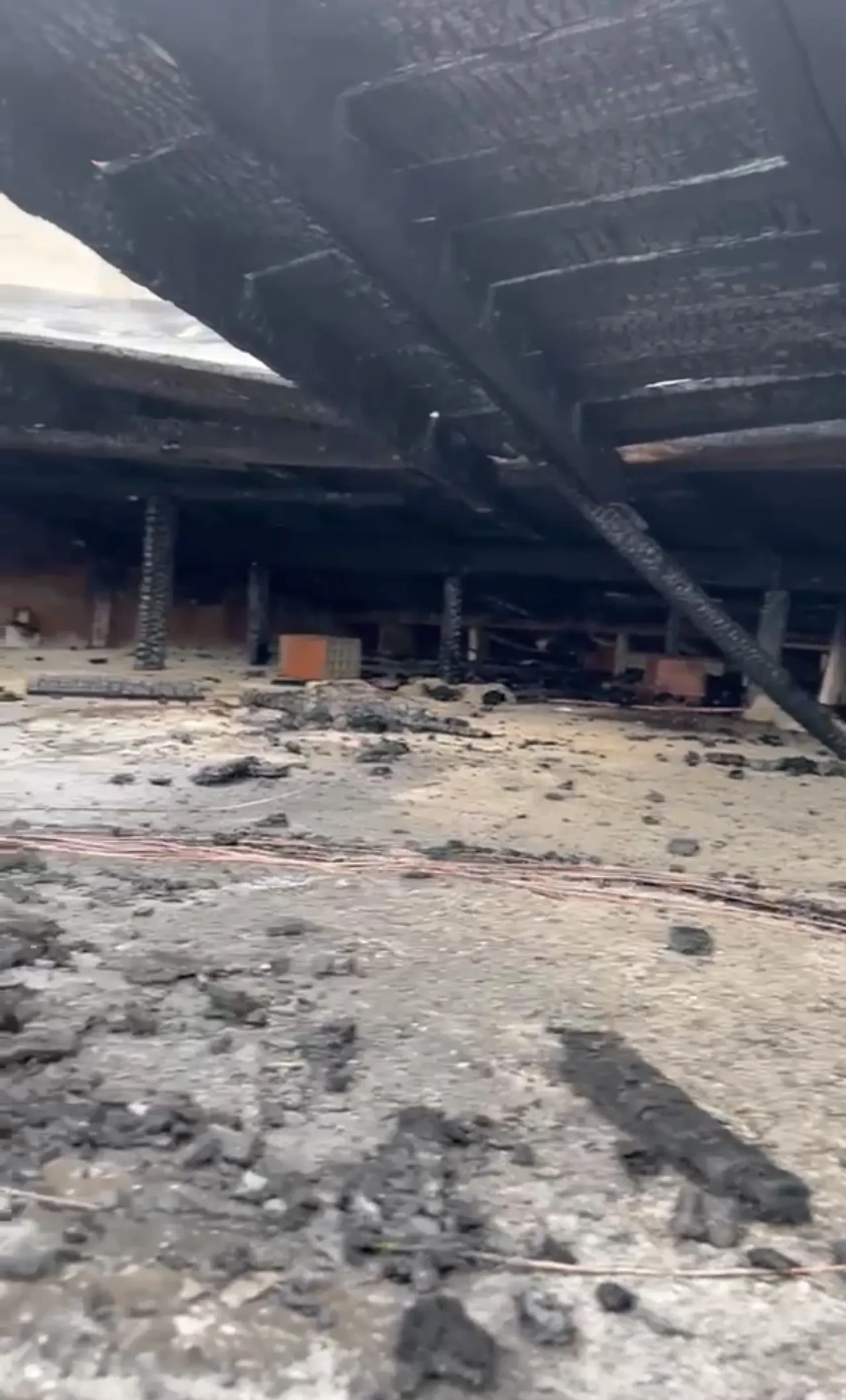 Samsun'da alacak kavgasında kan aktı: Müteahhidi yaralayıp inşaatı ateşe verdi