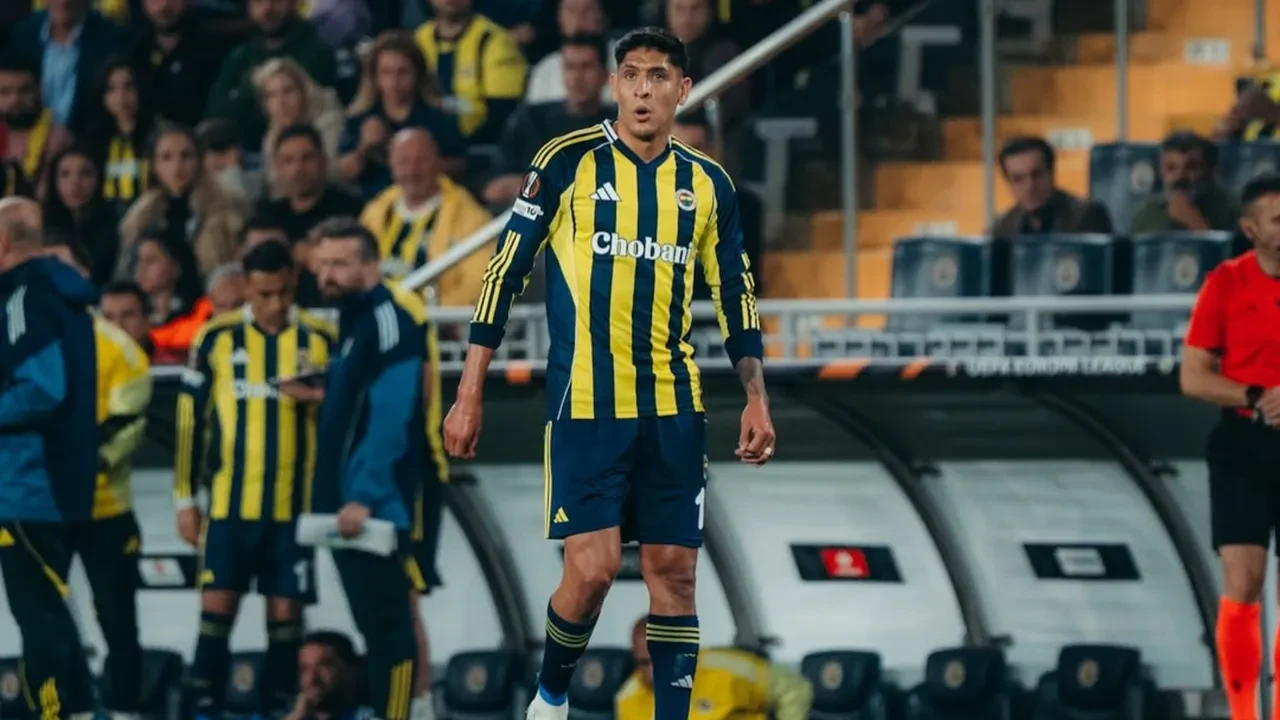 Süper Lig'de en çok değer kaybeden futbolcular belli oldu! Şampiyon olmak yetmedi, yıldız isimler milyonlarca euro geriledi