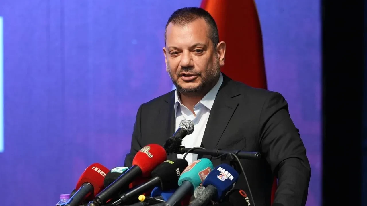 Trabzonspor Başkanı Ertuğrul Doğan'dan gelecek sezon mesajı! "Avrupa'da Trabzonspor'a yakışan başarıları hedefliyoruz"