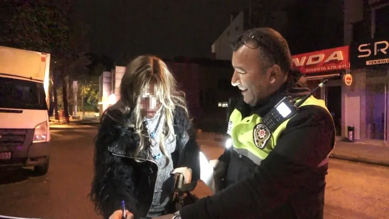 Yediği trafik cezasını az buldu! Alkollü sürücünün cezalara tepkisi gülümsetti