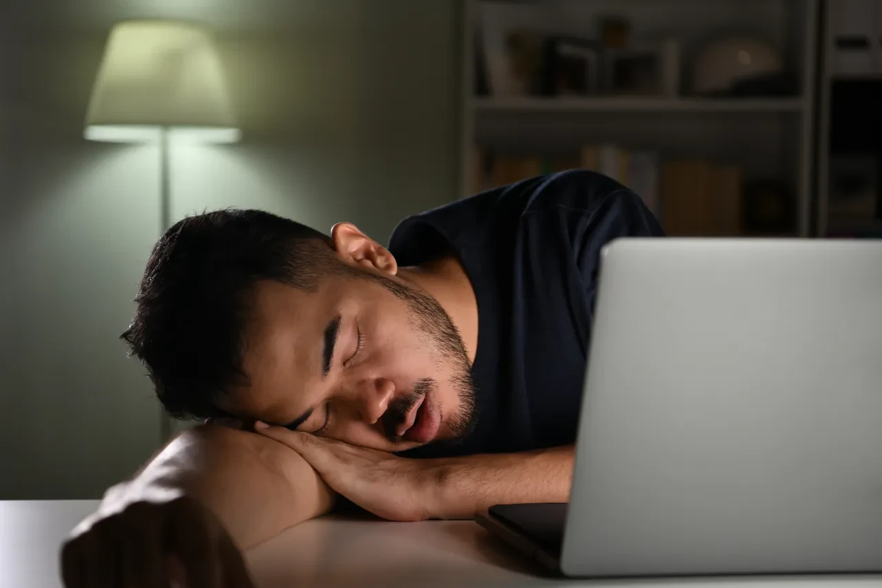Yemekten sonra uyku basıyor mu? Uzman isim uyardı: Sanıldığı gibi masum değil!