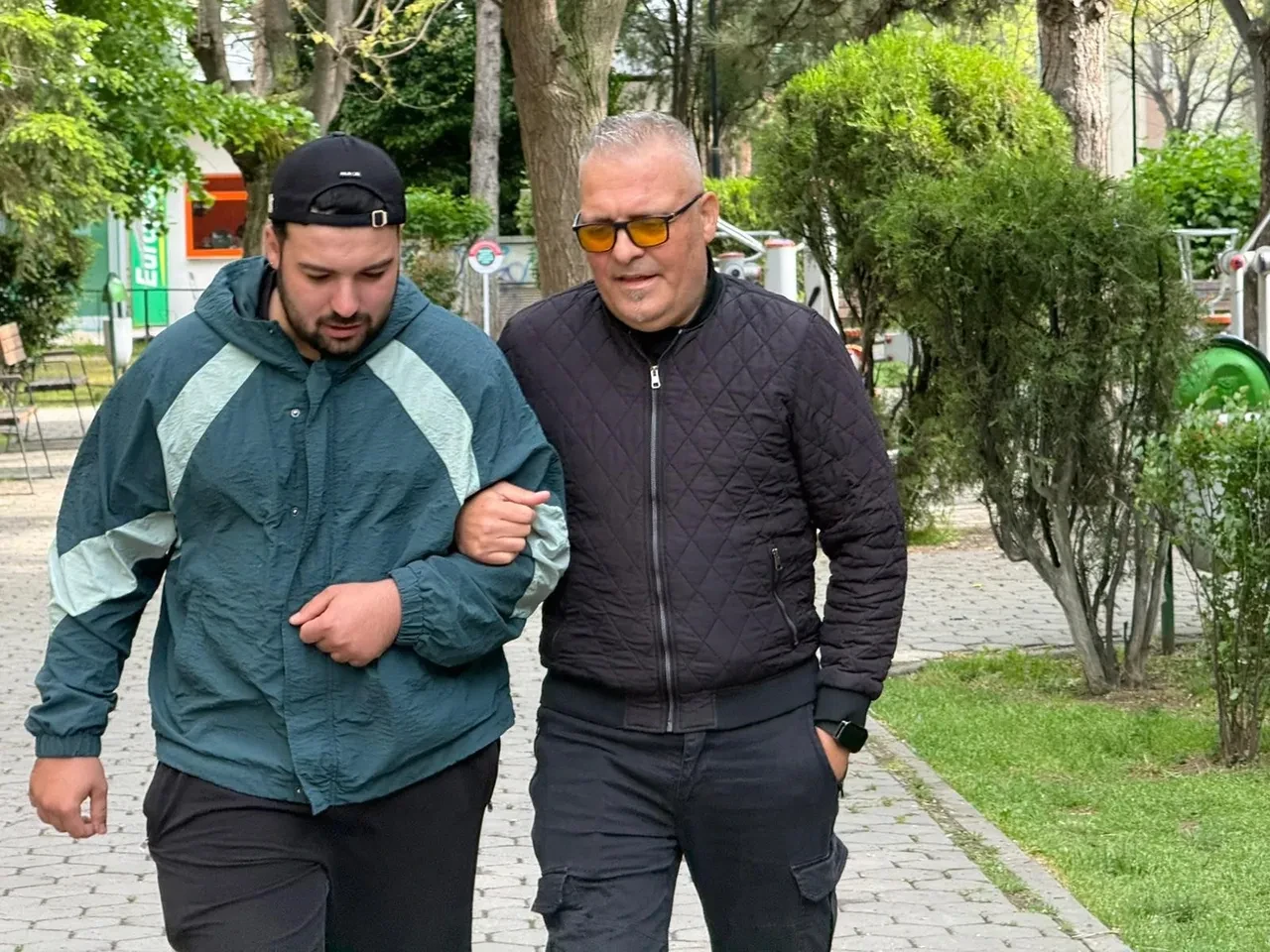 Arabasında uyudu, hayatı kabusa döndü! Doktorlar 'yaşamaz' dedi, yüzde 90 görme engelli kaldı