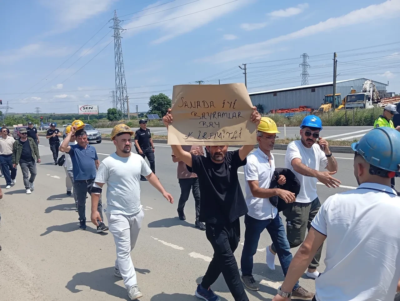 Edirne'de maden işçileri bayrama maaşsız girdi: Aileleriyle protesto ettiler