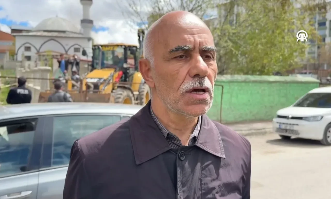 Erzurum'da tarihi Çifte Kardeşler Kabristanı'nda skandal kazı! İslami usuller hiçe sayıldı, belediye harekete geçti