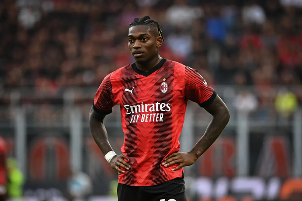 Fenerbahçe ve Galatasaray, Leao için karşı karşıya! İtalyanlar dev transferi duyurdu