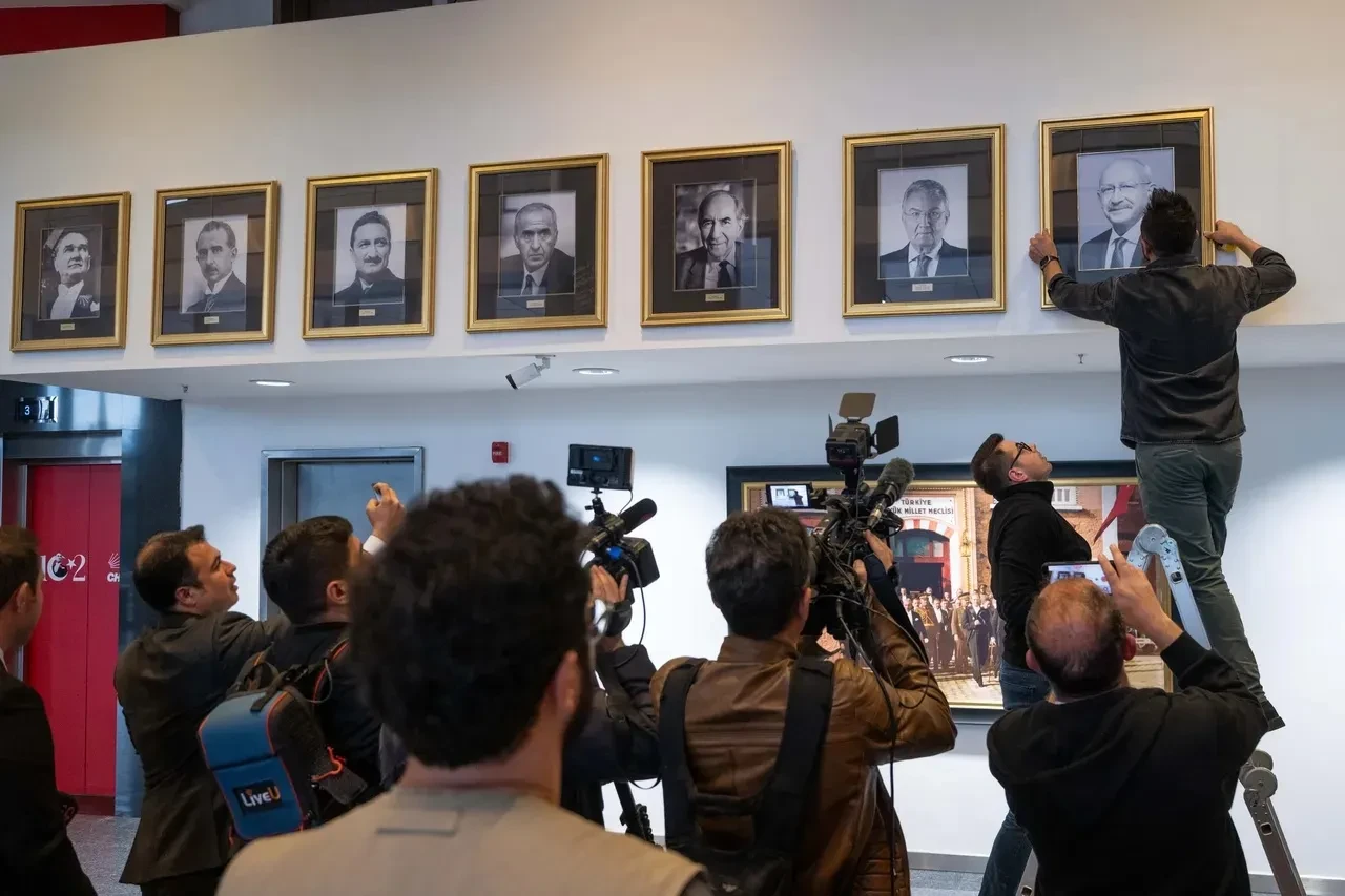 Kemal Kılıçdaroğlu'ndan Özgür Özel fotoğrafı talimatı! Fatih Atik aradaki farkı açıkladı