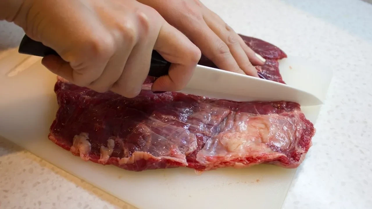 Kurban Bayramı'nda vaka sayısı artıyor! Çiğ etle temas sonrası nelere dikkat edilmeli? 