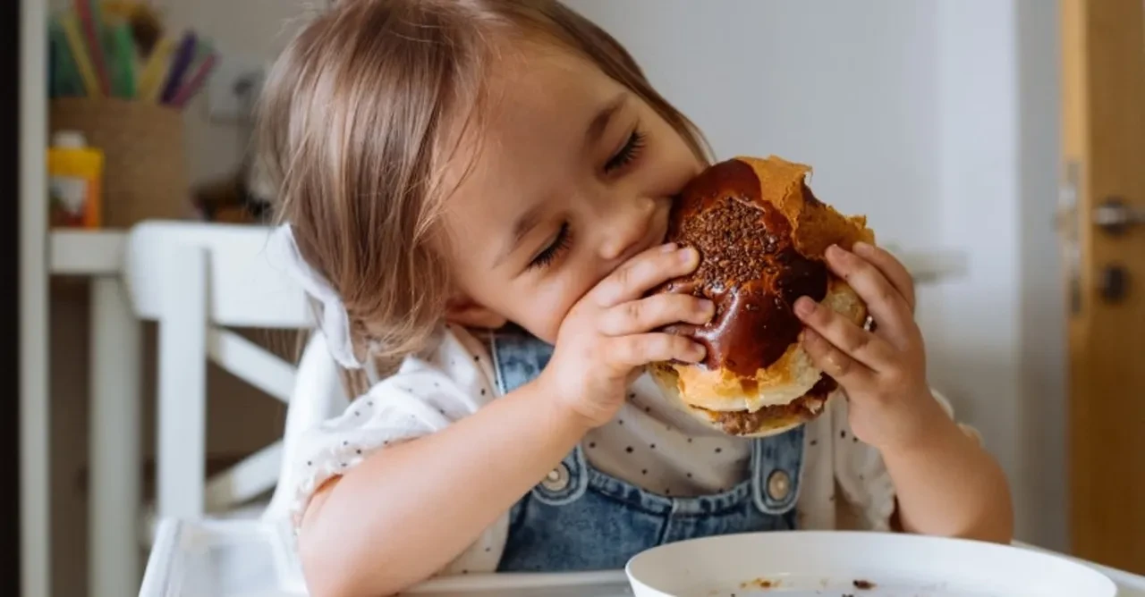 Şeker hastalığı çocuklarda görülüyor! Hazır paketler gelişimi olumsuz mu etkiliyor?