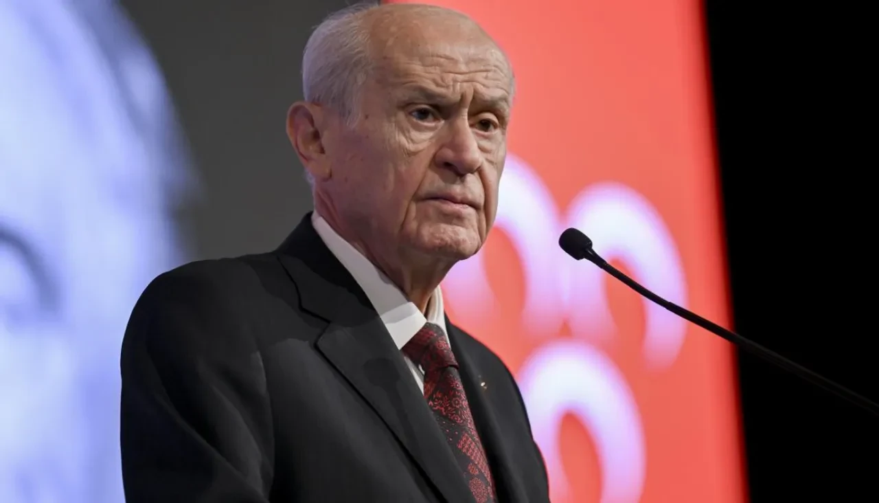 Devlet Bahçeli’den CHP’ye kurutuluş reçetesi: 9 Eylül'ü işaret ederek 4 maddelik çağrıda bulundu!