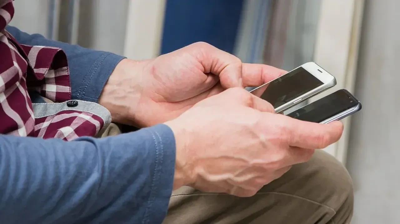 Dünyanın en pahalı telefon numarası olabilir! Sadece 7'lerden oluşan hat rekor fiyata satıldı