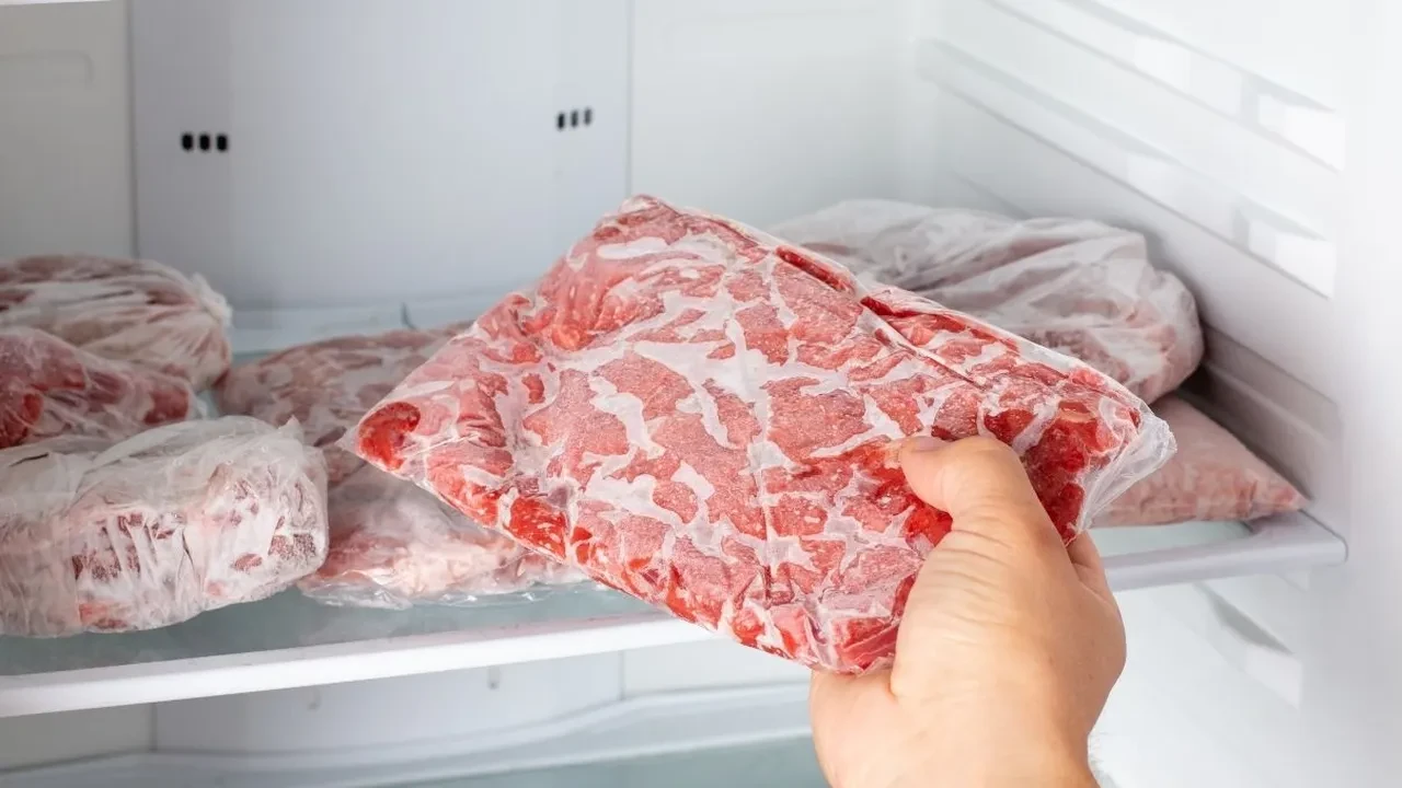 Et poşetlenirken yapılan hata eti bozabiliyor! Kurban etini saklamanın yolları