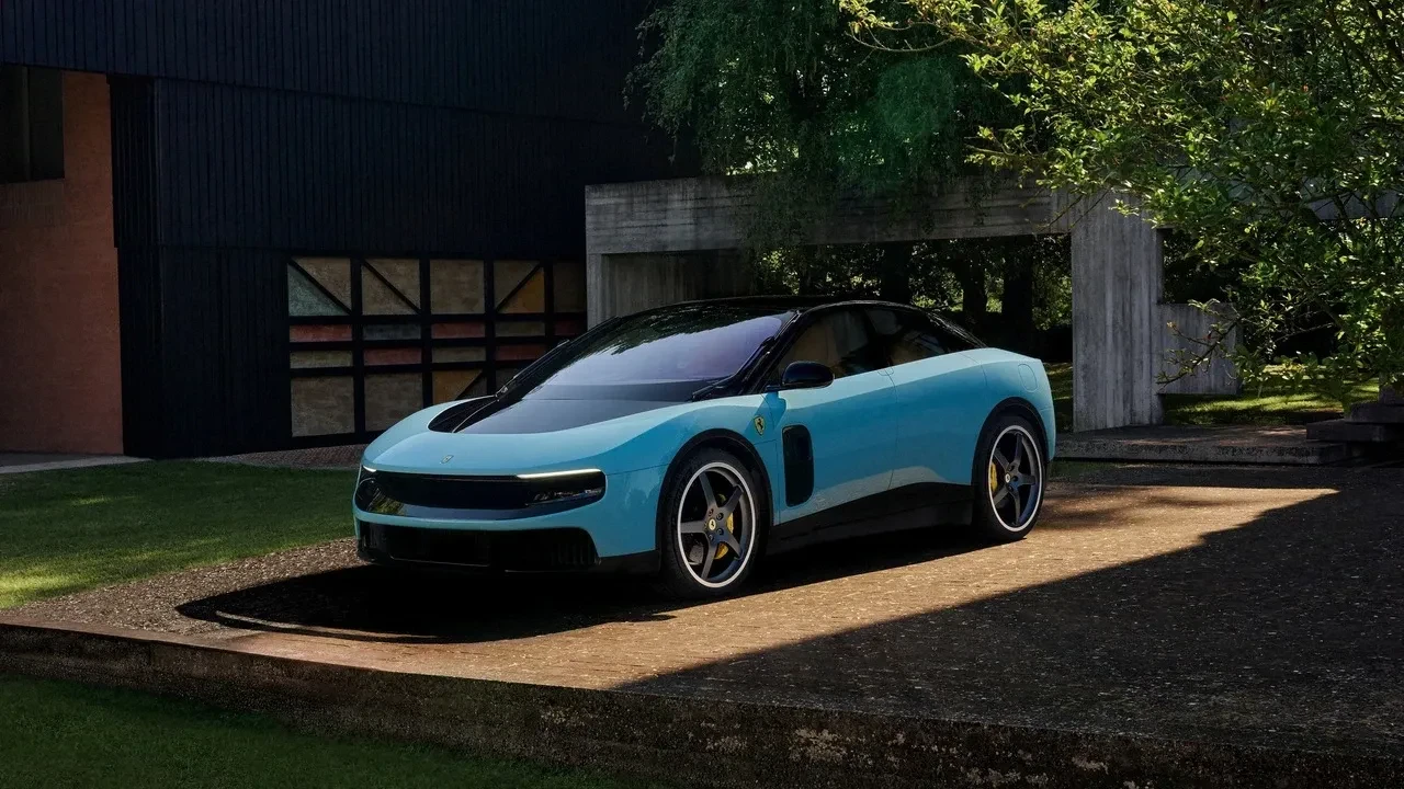 Ferrari Luce tanıtıldı, hisselerde sert düşüş yaşandı