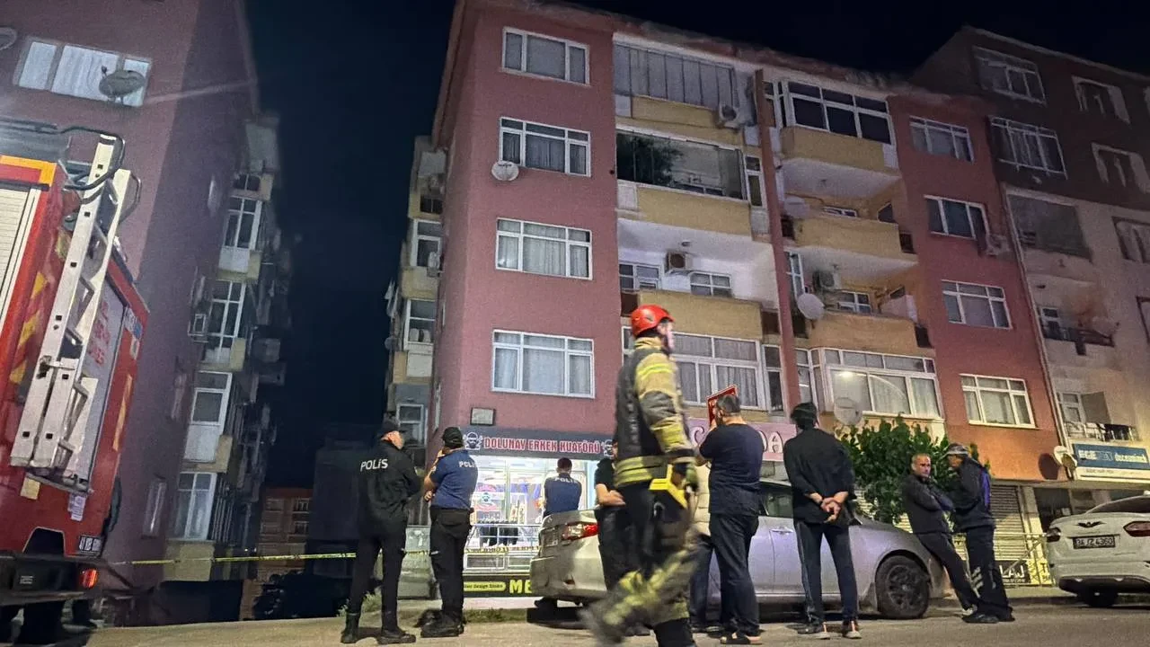Kocaeli Gebze'de korkutan alarm: Kolonlarından sesler gelen 22 daireli bina tedbiren boşaltıldı!