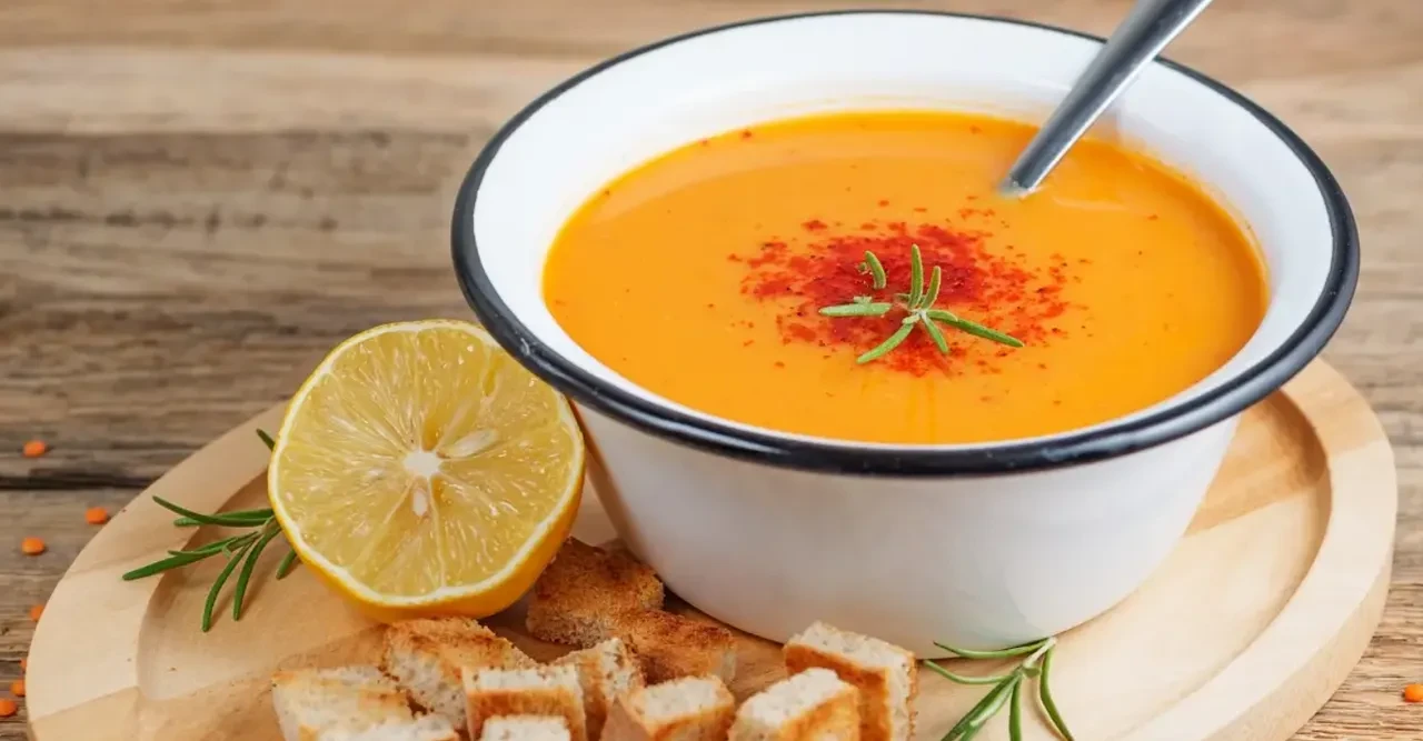 Kurban Bayramı'nda etin yanına neler yapılır? Bayram sofralarına hafif salata önerisi