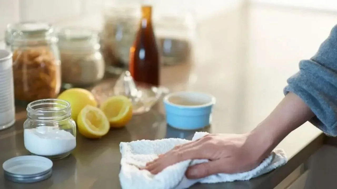 Kurban eti kokusu evden nasıl çıkar? Bayramda ev kokusunu değiştiren doğal yöntem!