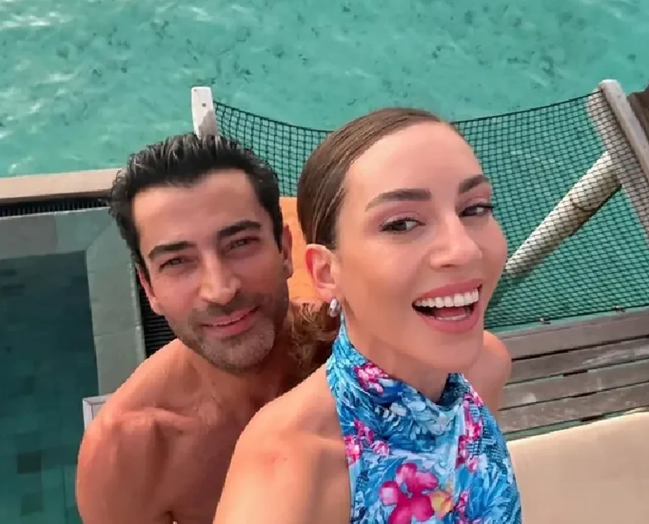Sinem Kobal ve Kenan İmirzalıoğlu'ndan ezberbozan kare: Kızları Lalin ve Leyla ilk kez yüzünü gösterdi!