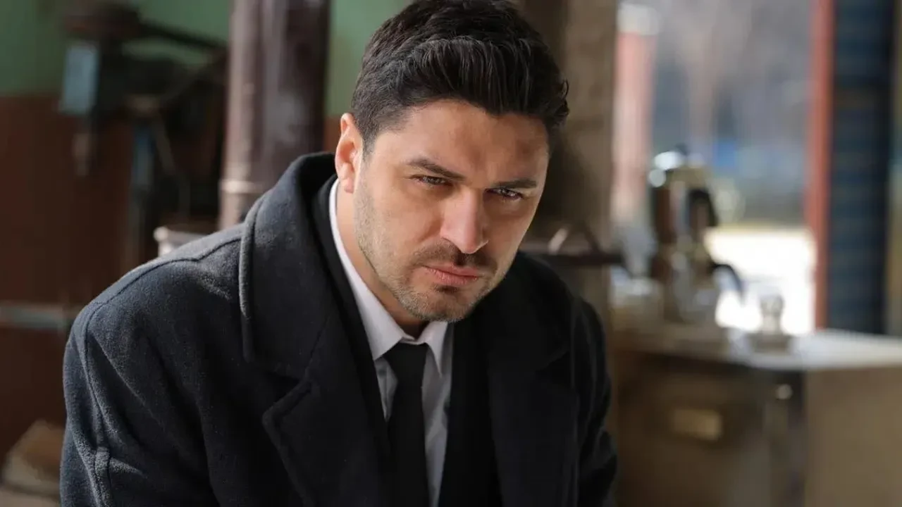 Emre Dinler ve Defne Samyeli aşk mı yaşıyor? Bayram paylaşımları gündem oldu