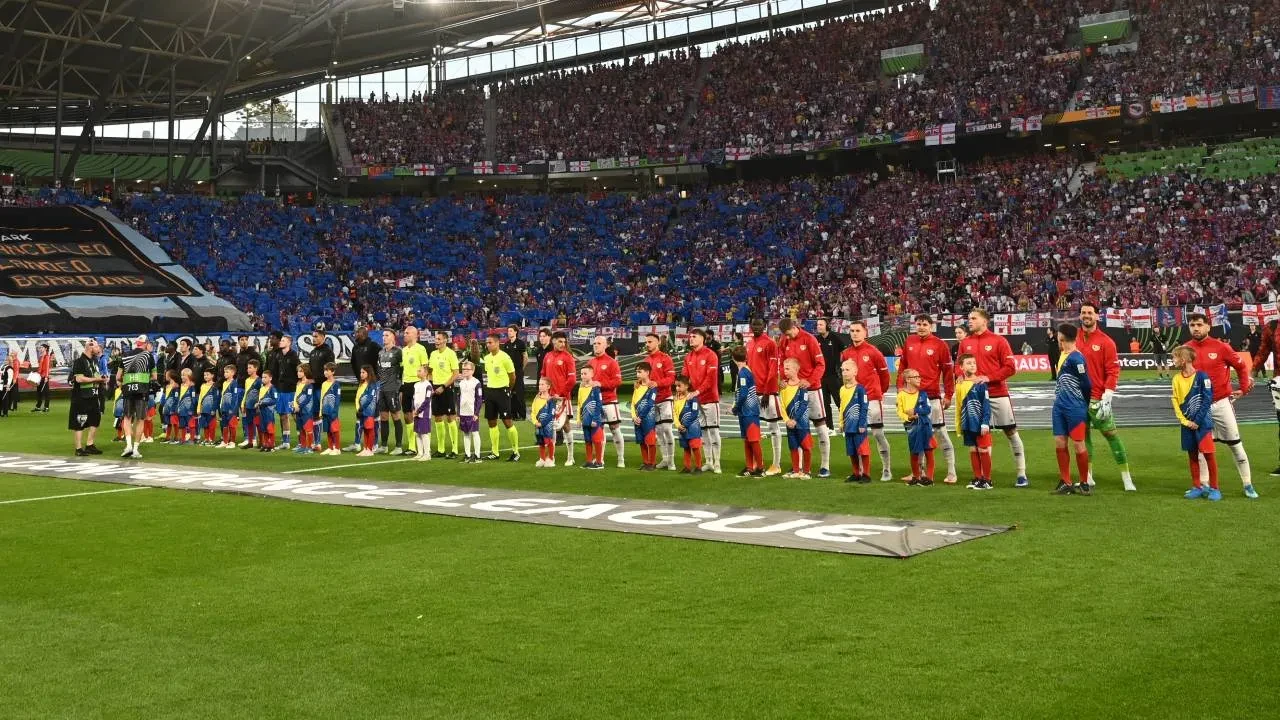 UEFA Konferans Ligi'nde şampiyon Crystal Palace! İngiliz ekibi, Rayo Vallecano'yu mağlup etti