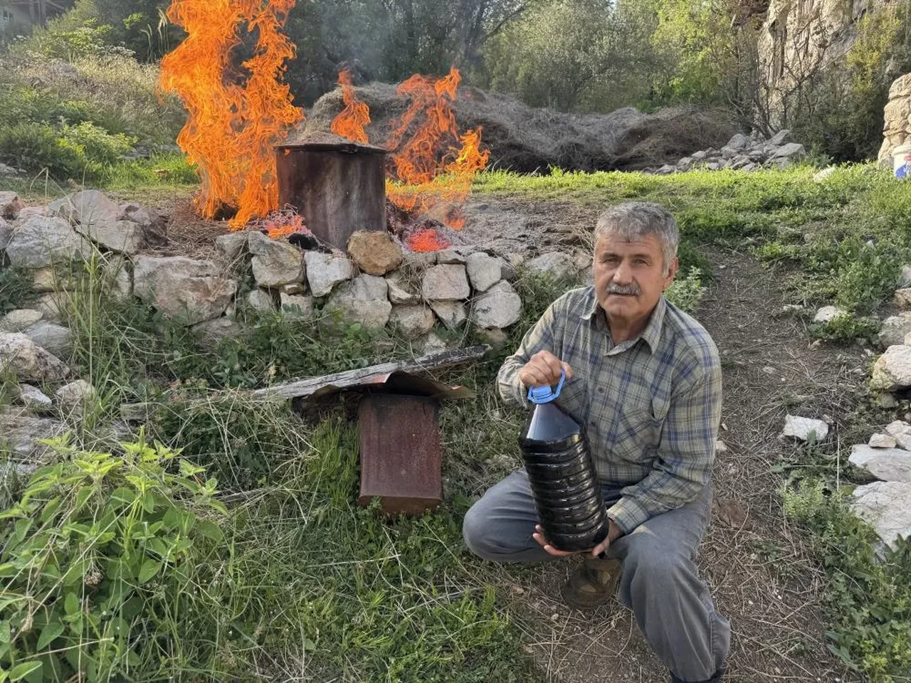 Dört saatte pişirip 81 ile gönderiyor! Kilosu 18 bin TL