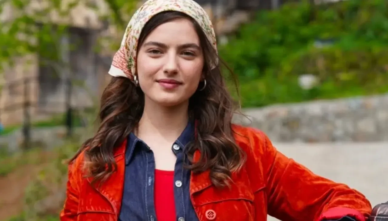 Babası yine şaşırtmadı: Tasacak Bu Denizin Eleni'si Ava Yaman anlaşmayı bozdu, tazminat ödeyecek!