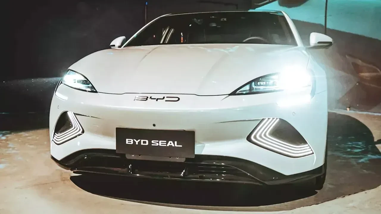 Çin’den otomobillerde yeni güvenlik hamlesi: Sırada “zero-gravity” koltuklar var